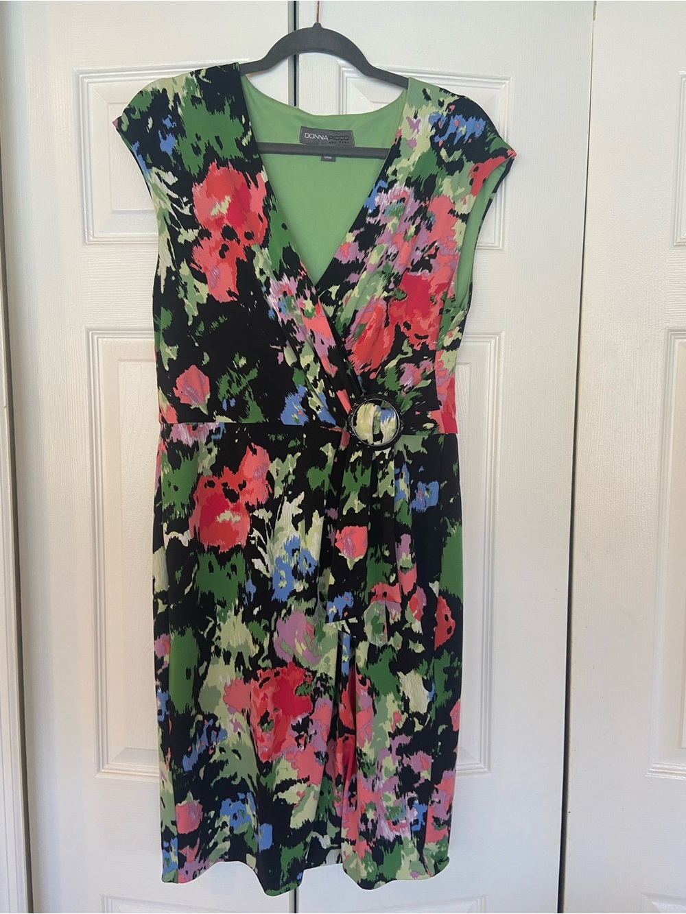 Donna Ricco Green Floral Surplice Midi Dress with Belt